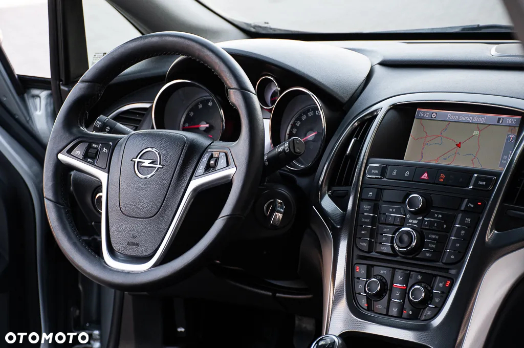 Opel Astra 1.4 Turbo Cosmo - 23