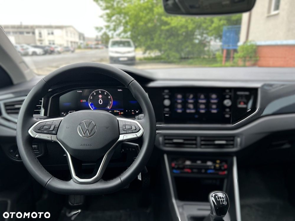 Volkswagen Polo 1.0 TSI Life Plus - 32