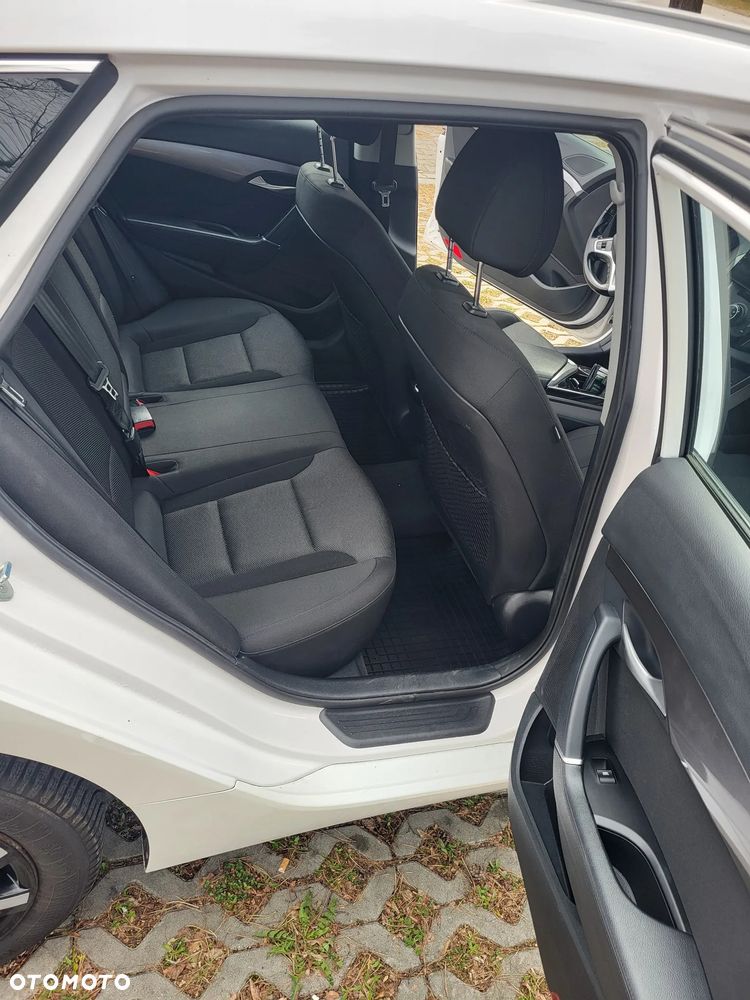 Hyundai i40 i40cw 1.6 Fifa World Cup Edition - 20