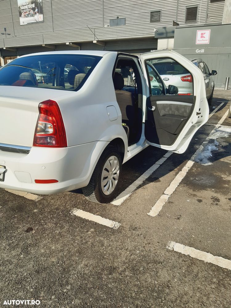 Dacia Logan 1.2 16V Laureate - 6