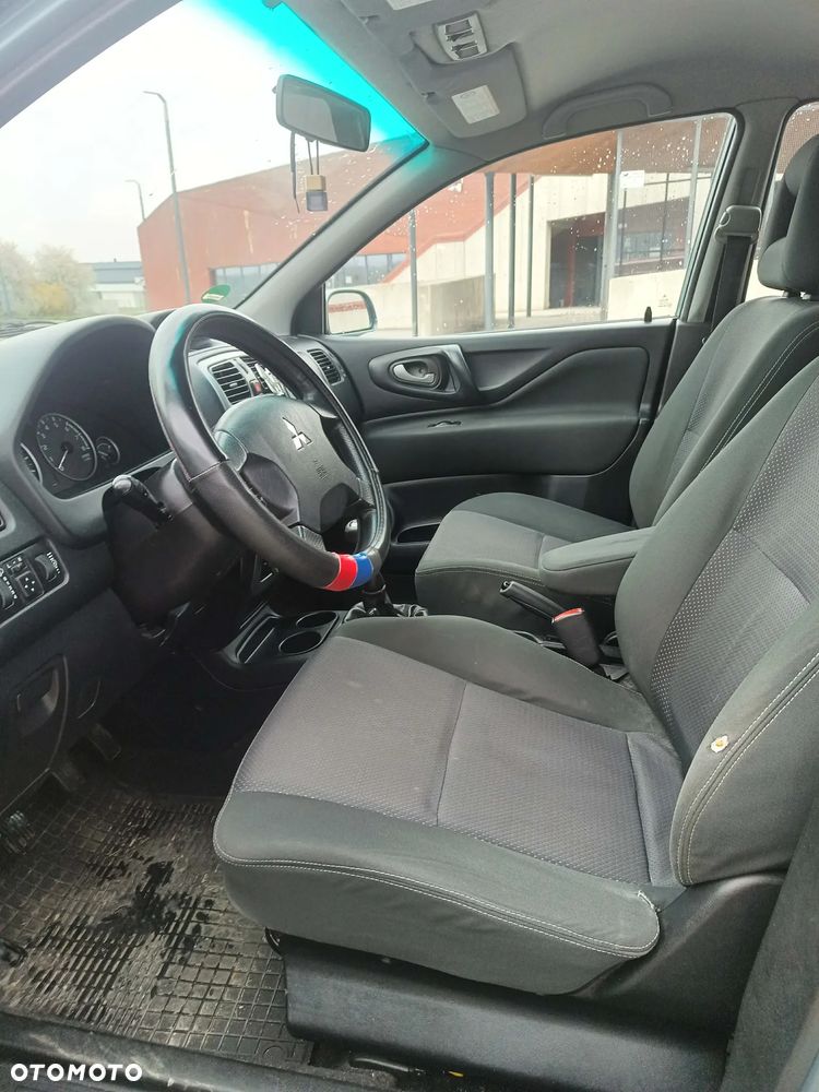 Mitsubishi Space Star 1.6 Avance - 33