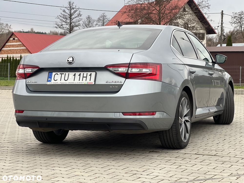 Skoda Superb 2.0 TDI SCR 4x4 L&K DSG - 4
