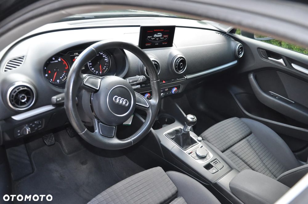 Audi A3 Sportback 1.4 TFSI Ambiente - 7