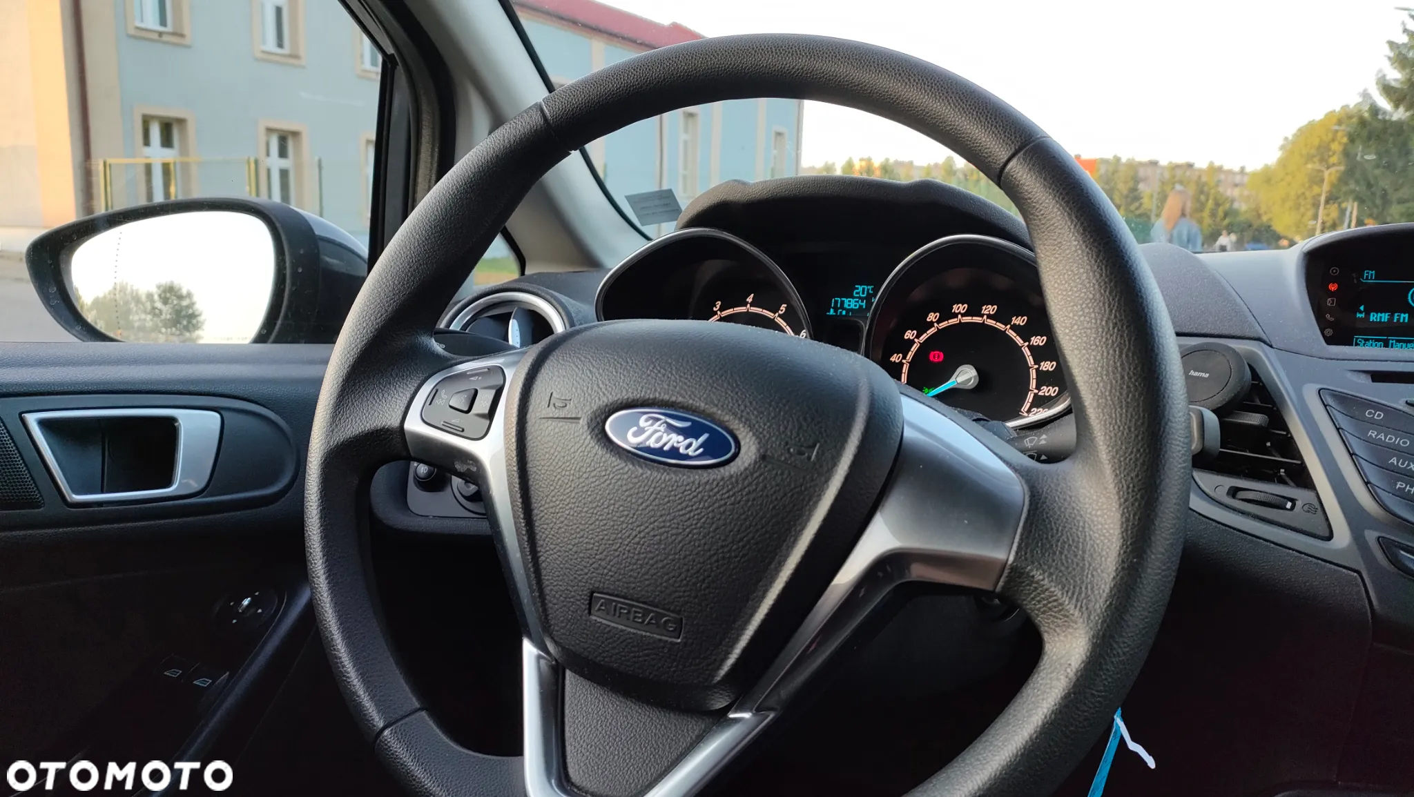 Ford Fiesta 1.0 Champions Edition - 4