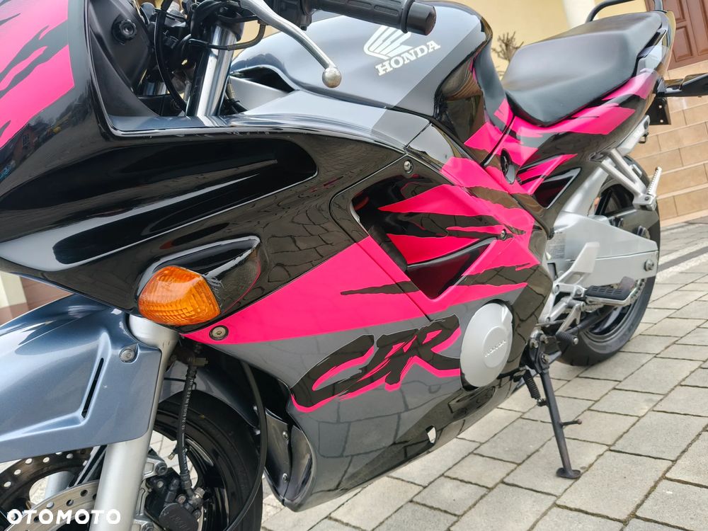 Honda CBR - 12