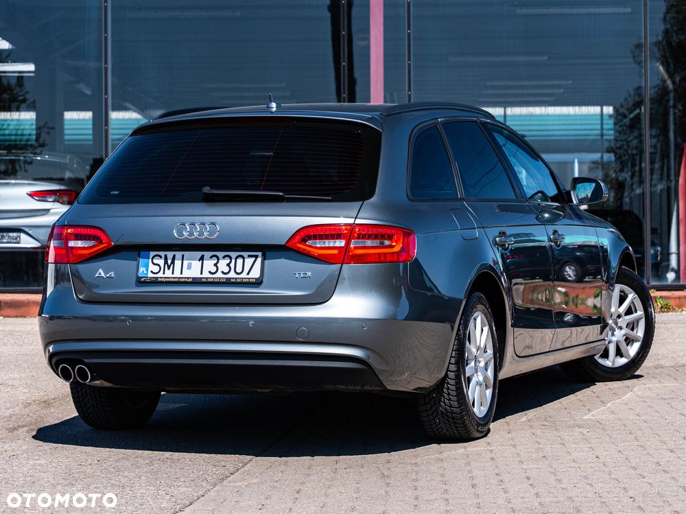 Audi A4 Avant 2.0 TDI DPF clean diesel multitronic Attraction - 9