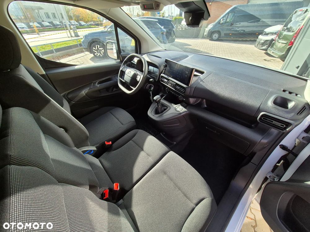 Opel Combo M - 19