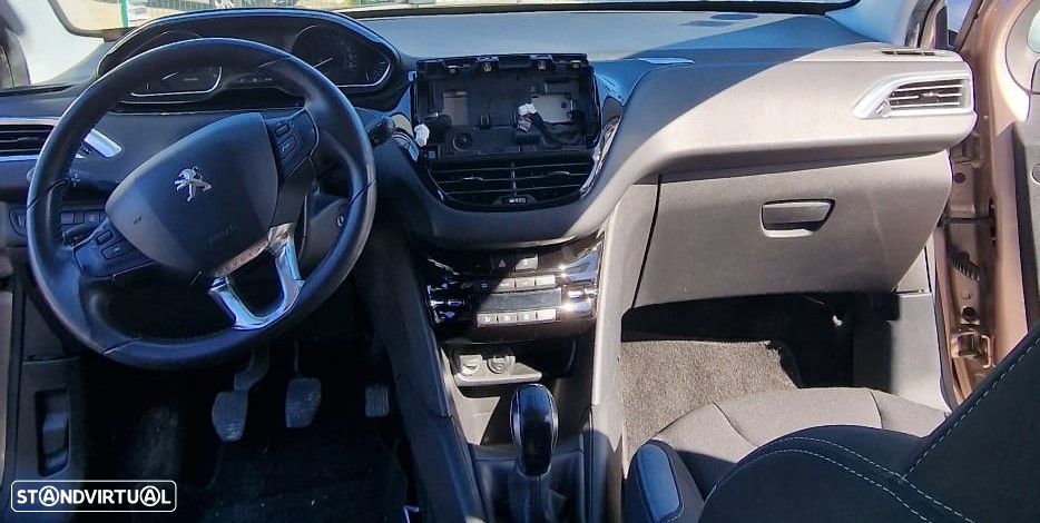 Peugeot 208 1.2 1.2 Gasolina – 82 cv | 2015 PARA PEÇAS - 5