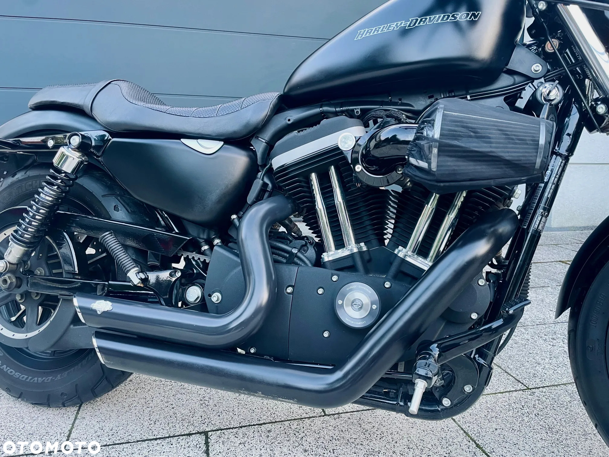 Harley-Davidson Sportster Iron 883 - 13