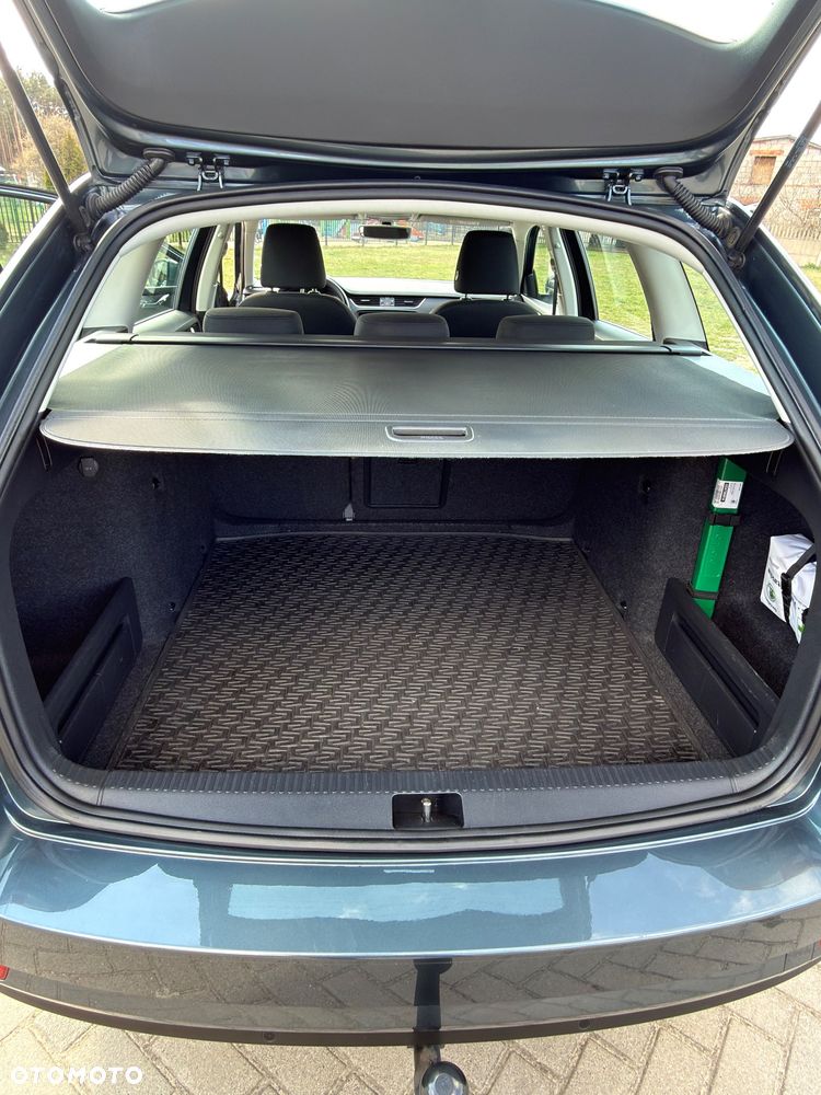 Skoda Octavia 1.5 TSI ACT Drive DSG - 10