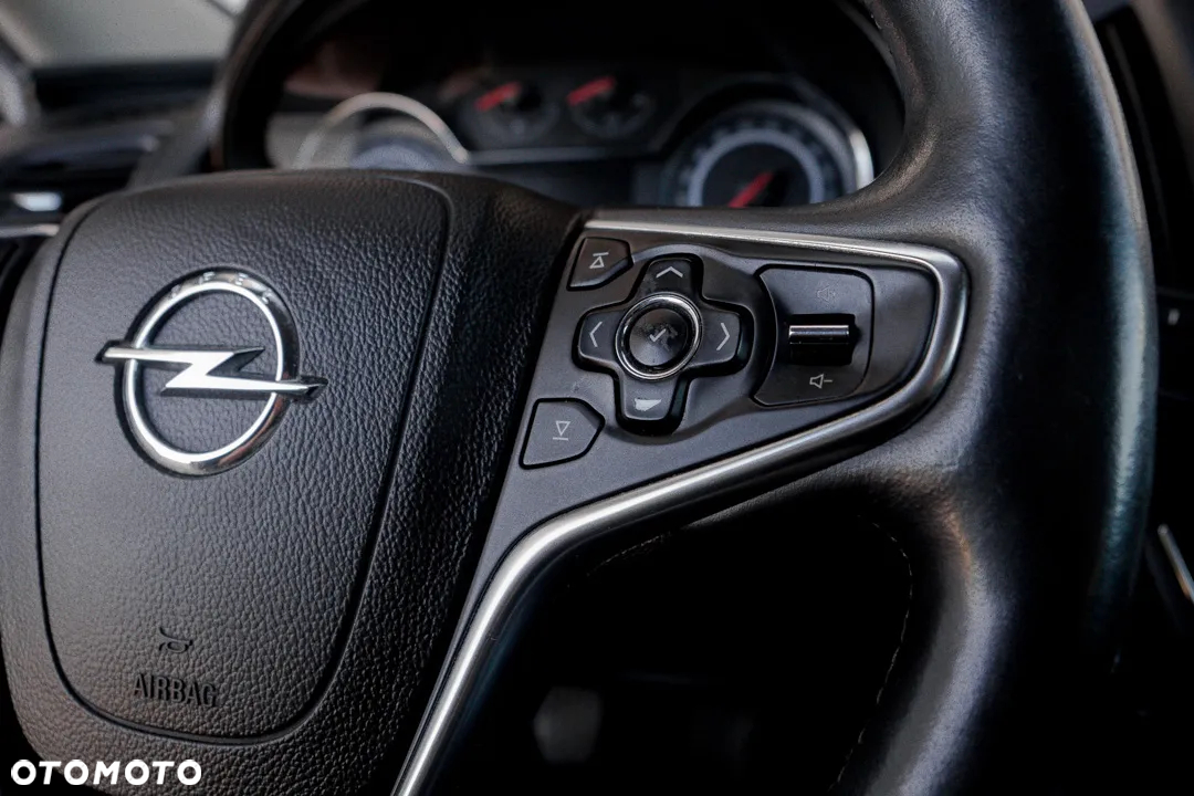 Opel Insignia 1.6 T Cosmo S&S - 23