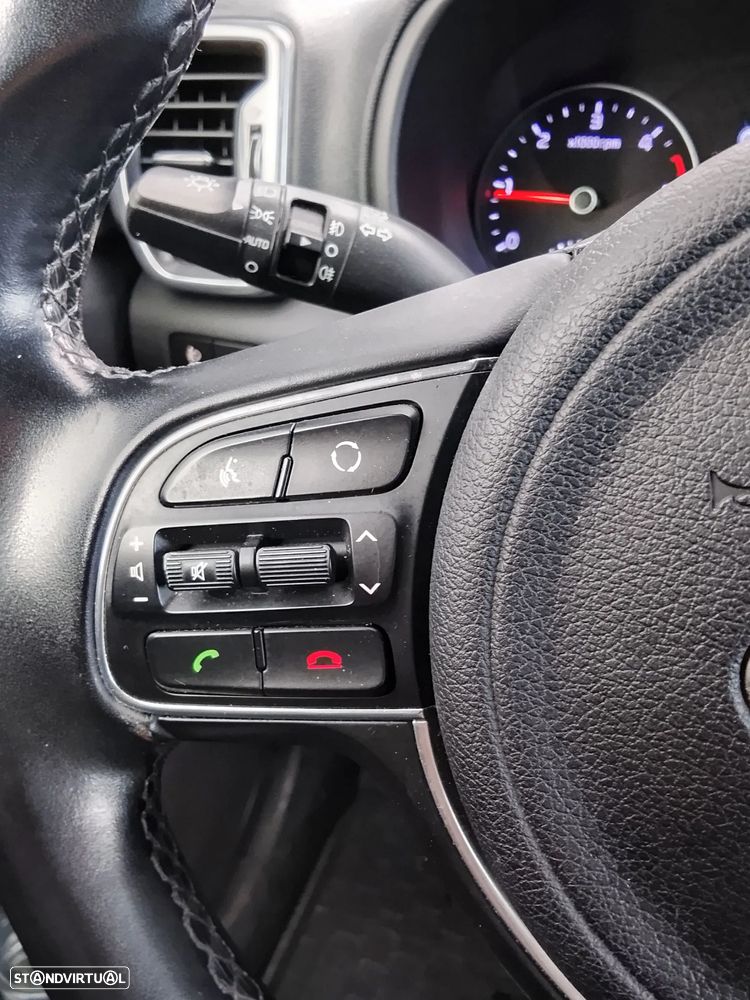 Kia Sportage 1.6 CRDI ISG SX - 9