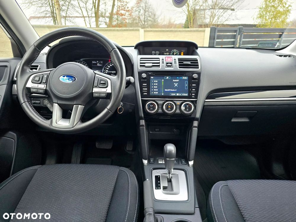 Subaru Forester 2.0i Exclusive Lineartronic EU6 - 24
