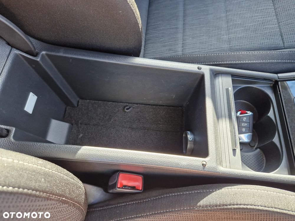 Skoda Superb 2.0 TDI Ambition - 9