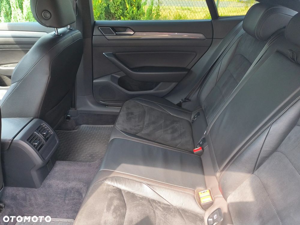 Volkswagen Arteon 2.0 TDI SCR R-Line DSG - 12