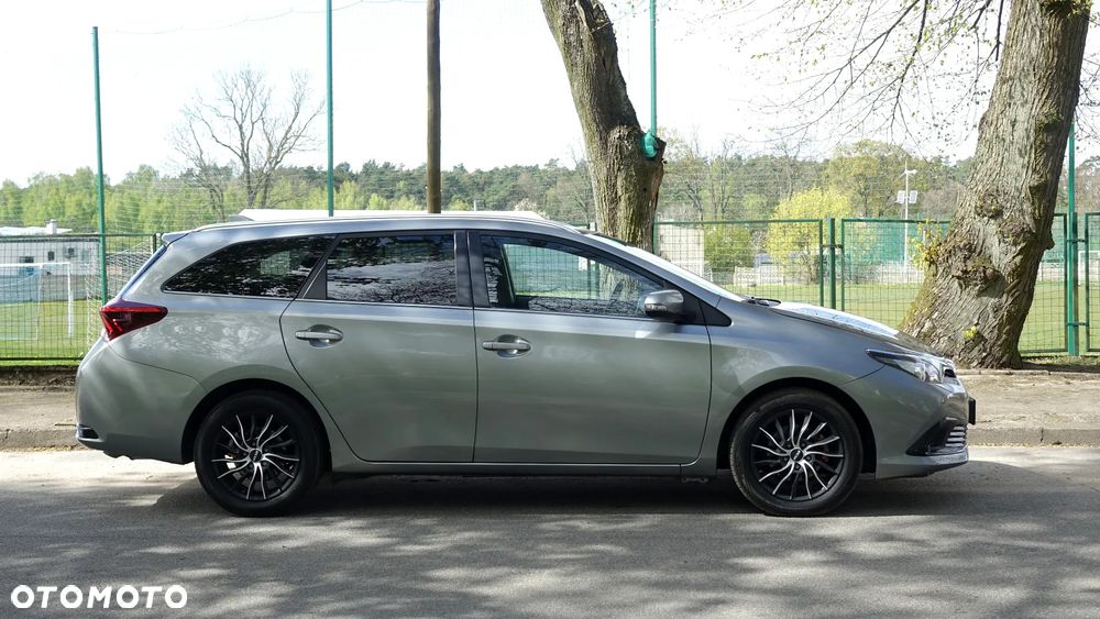 Toyota Auris - 36