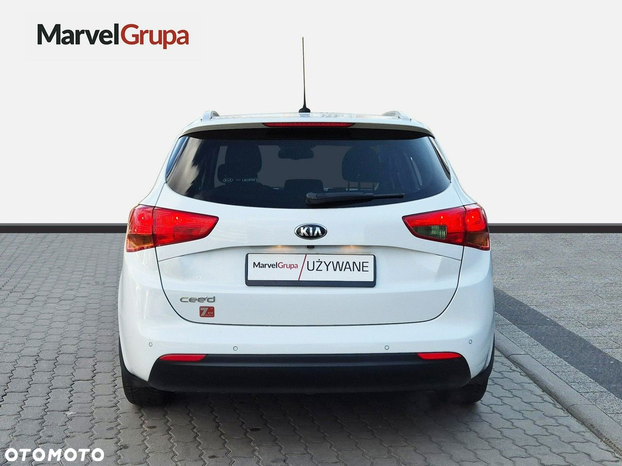 Kia Ceed - 4