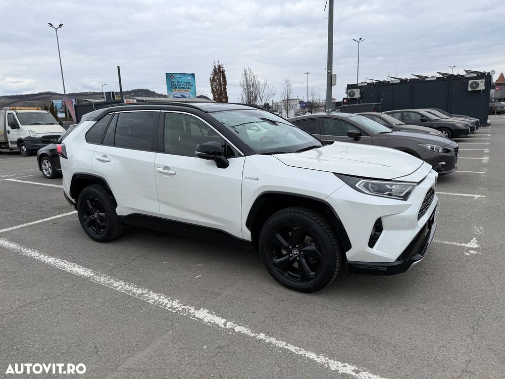 Toyota RAV4 - 4