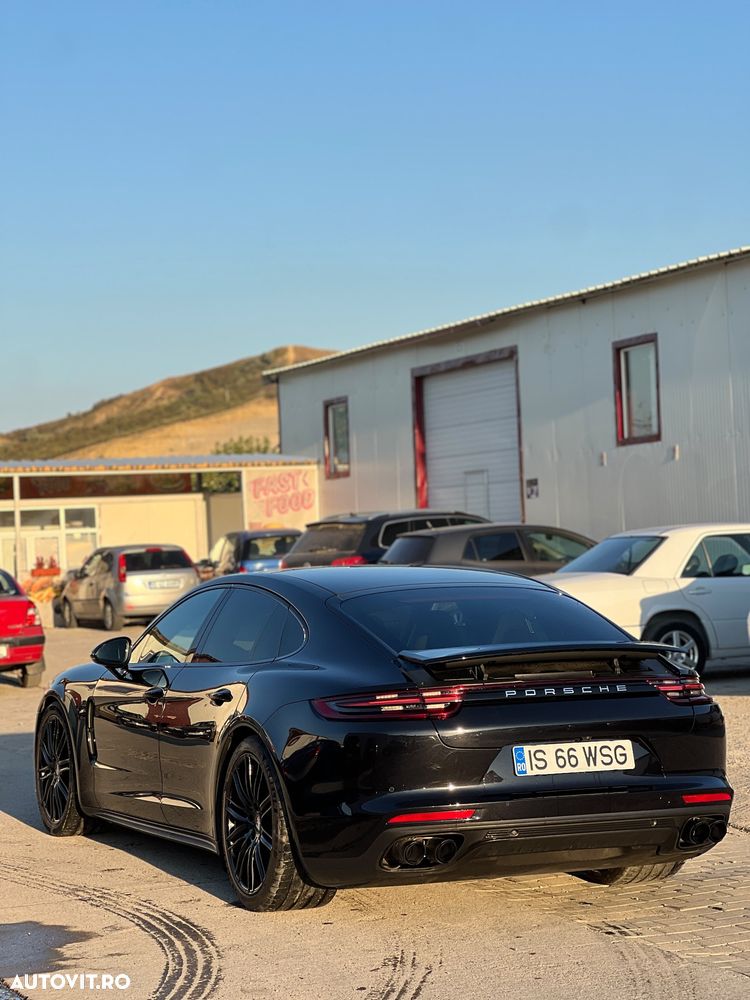 Porsche Panamera - 28