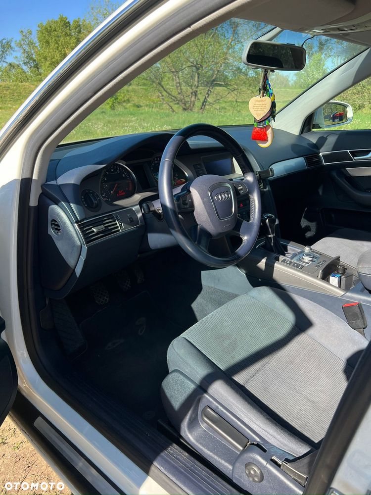 Audi A6 Limousine 2.4 - 10