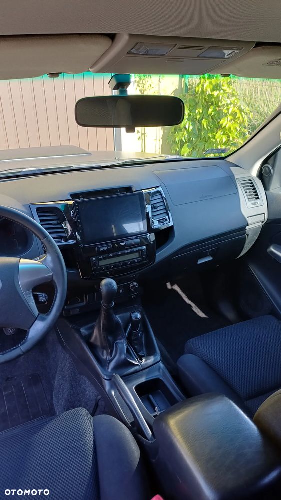 Toyota Hilux - 9