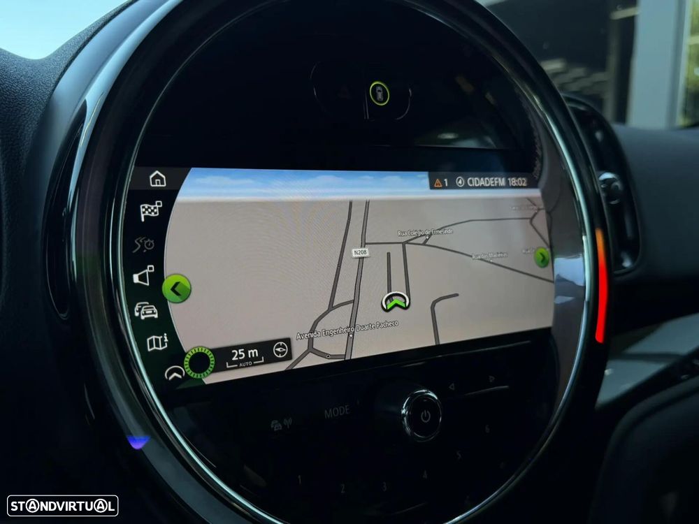 MINI Countryman Cooper SE ALL4 Auto - 32