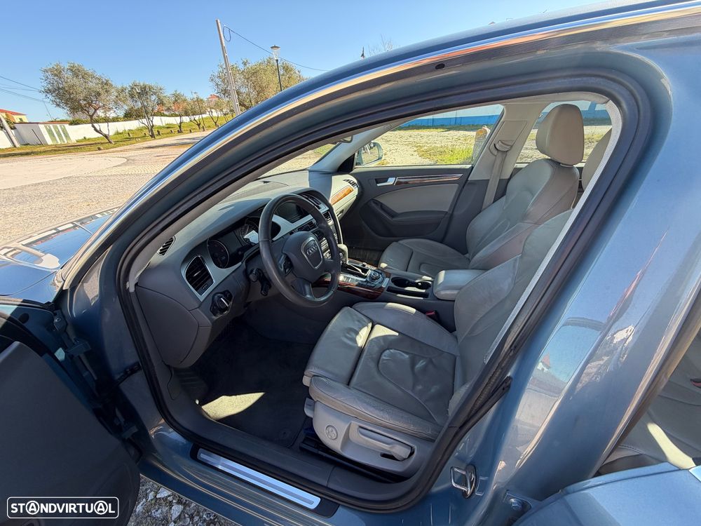 Audi A4 2.0 TDI exclusive Multitronic - 4