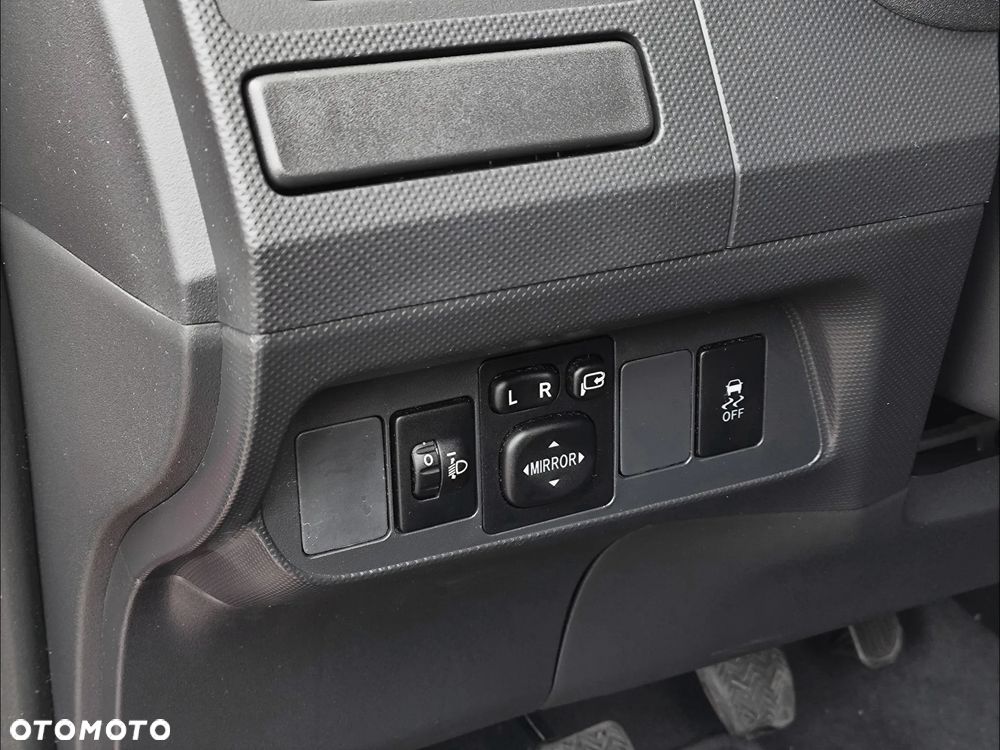 Toyota Auris 1.6 Life+ - 21