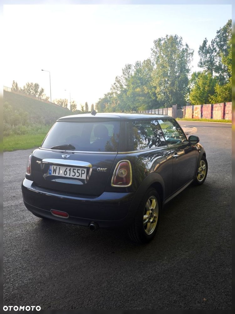 MINI ONE - 6