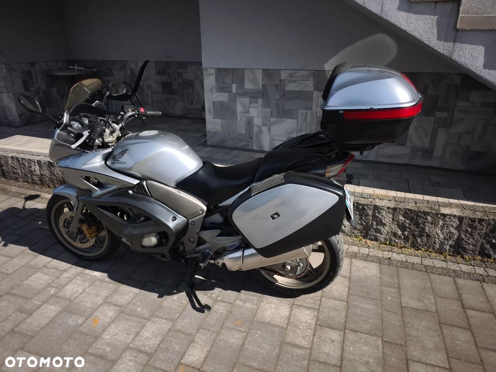 Honda CBF - 16