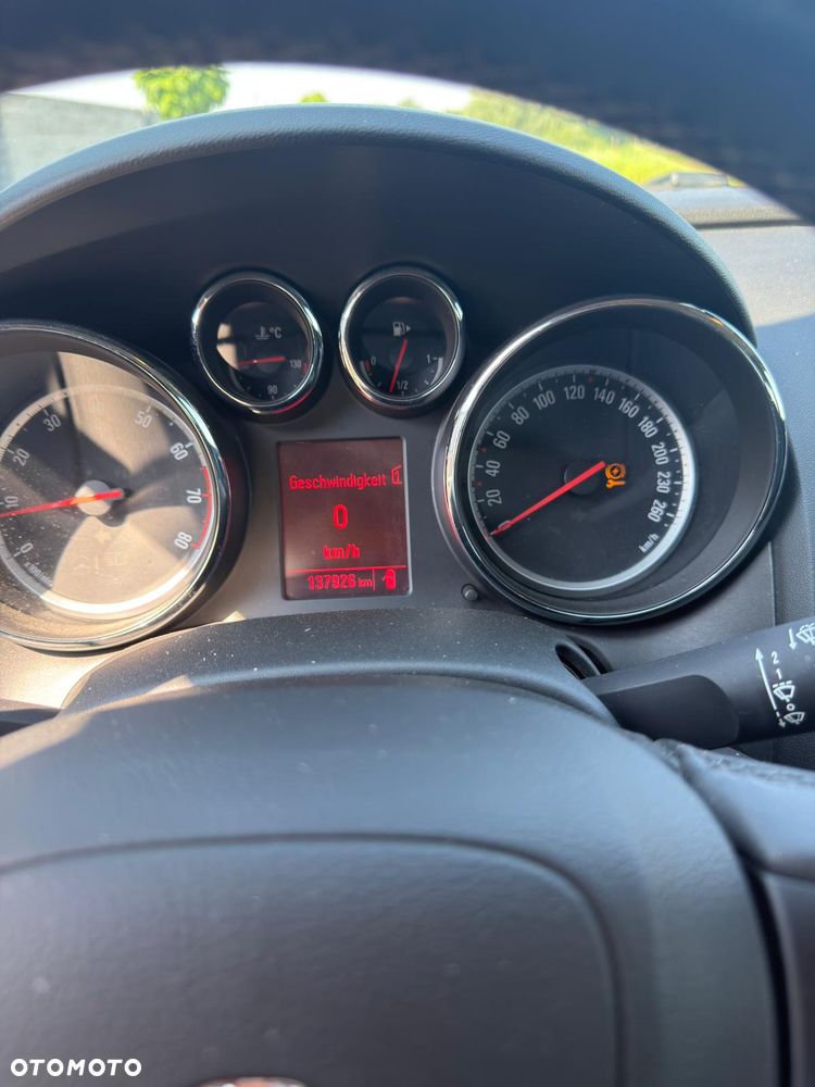 Opel Astra 1.4 Turbo ecoFLEX Start/Stop 150 Jahre - 7