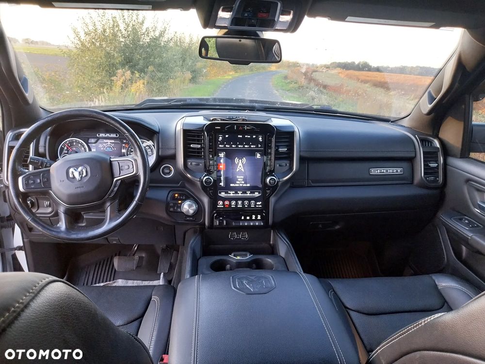 Dodge RAM 5.7 4x4 - 18