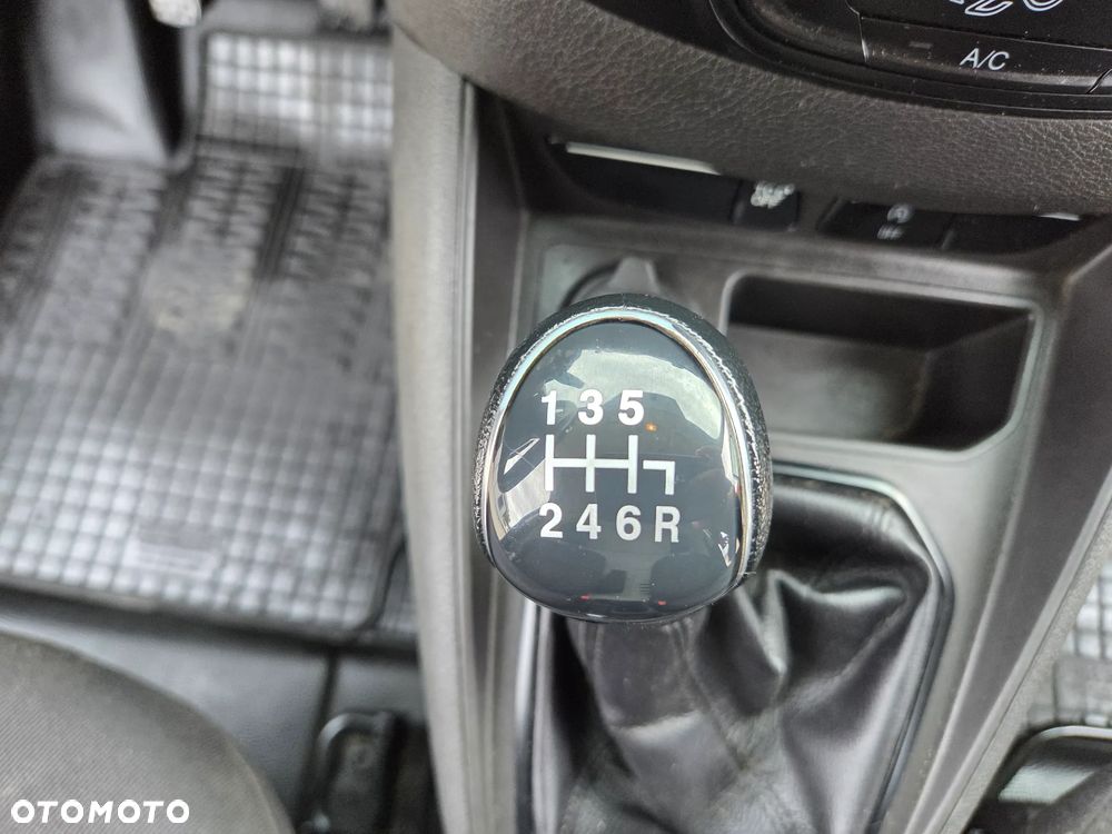 Ford Transit Courier Trend - 22