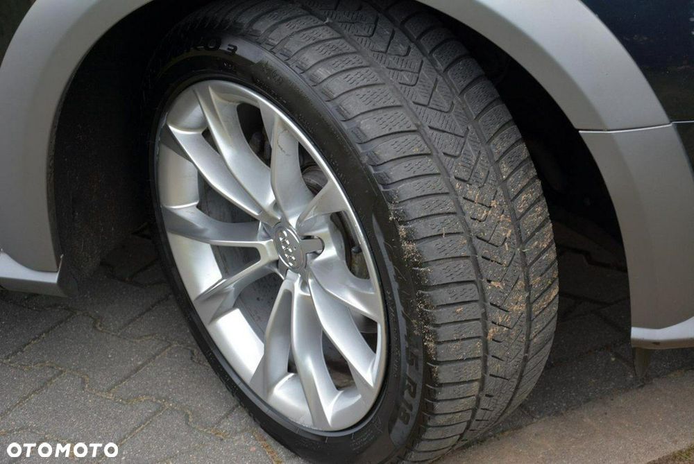 Audi A4 Allroad 2.0 TDI Quattro S tronic - 39