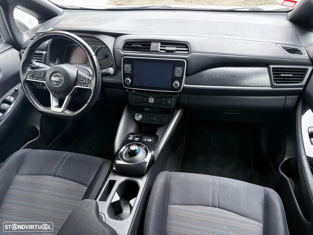 Nissan Leaf 40 kWh Acenta - 33