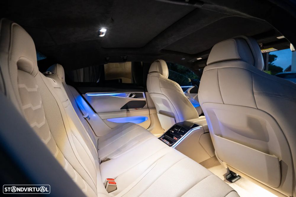 BMW 840 d xDrive Pack M - 11