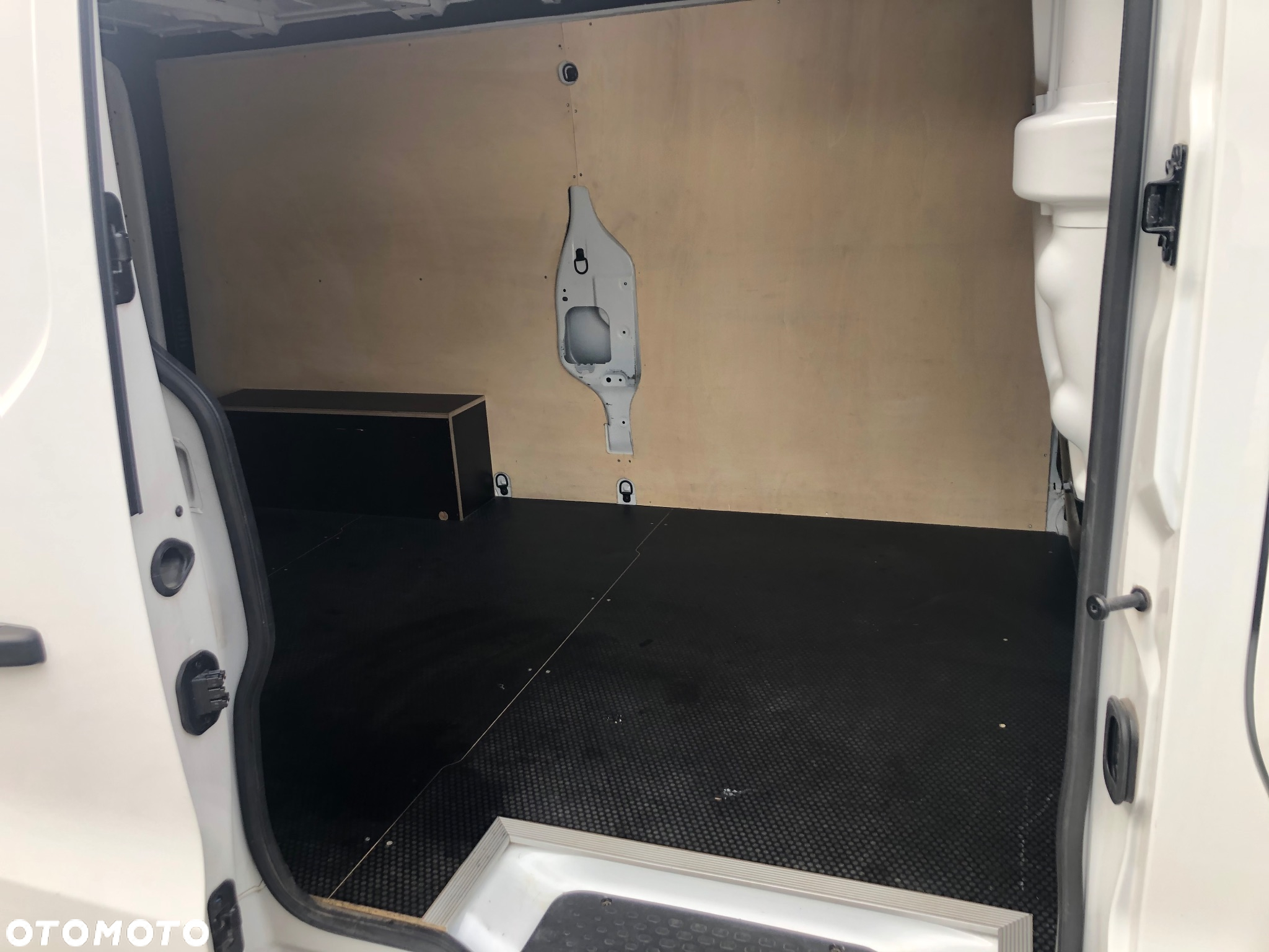 Renault Trafic - 18