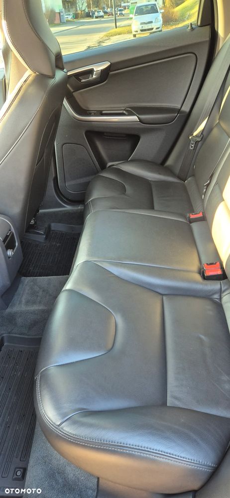 Volvo XC 60 D4 Drive-E Kinetic - 19