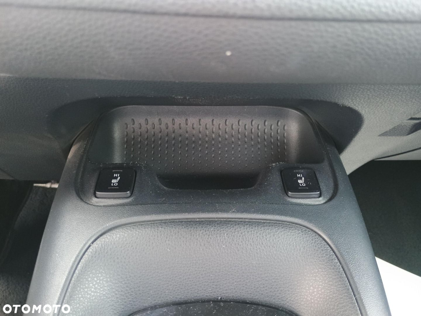 Toyota Corolla 1.8 Hybrid Comfort - 21