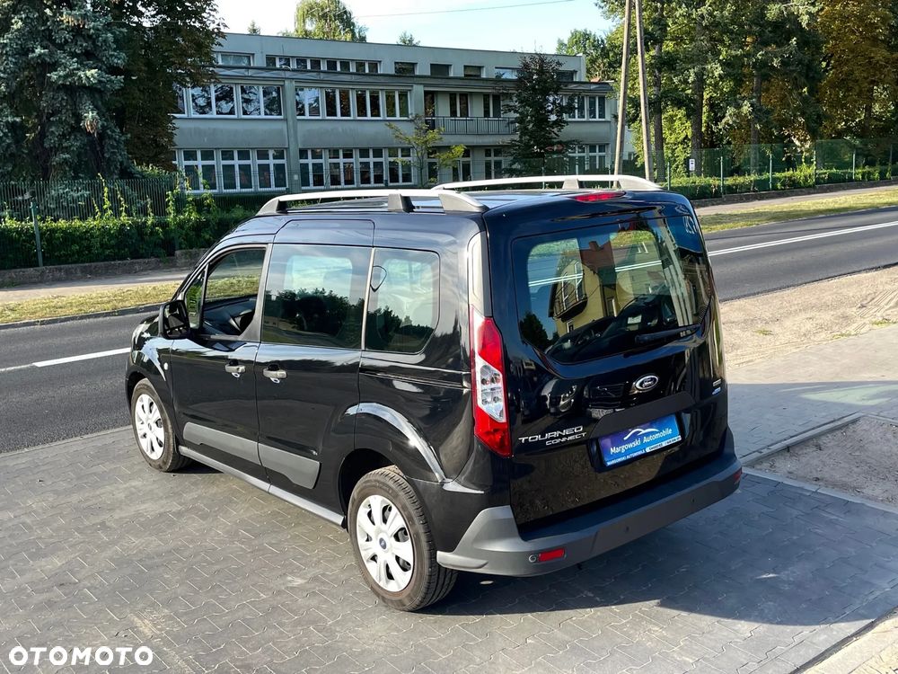 Ford Tourneo Connect - 13