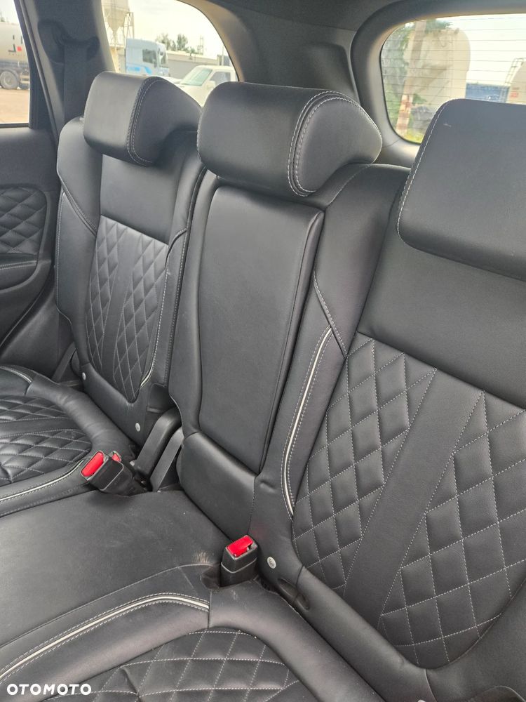 Mitsubishi Outlander - 7