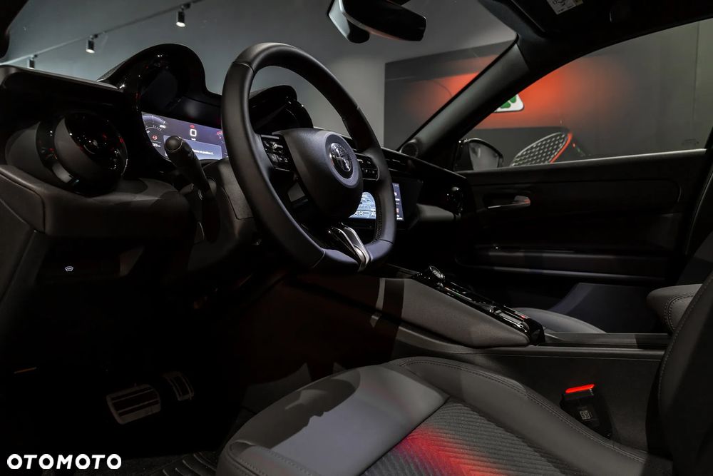 Alfa Romeo Junior 1.2 mHEV Ti eDCT - 7