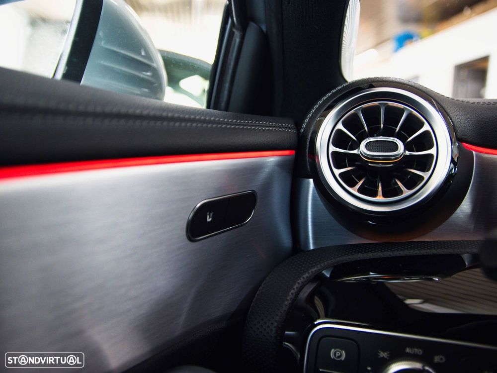 Mercedes-Benz A 180 Limousine d Progressive Aut. - 41