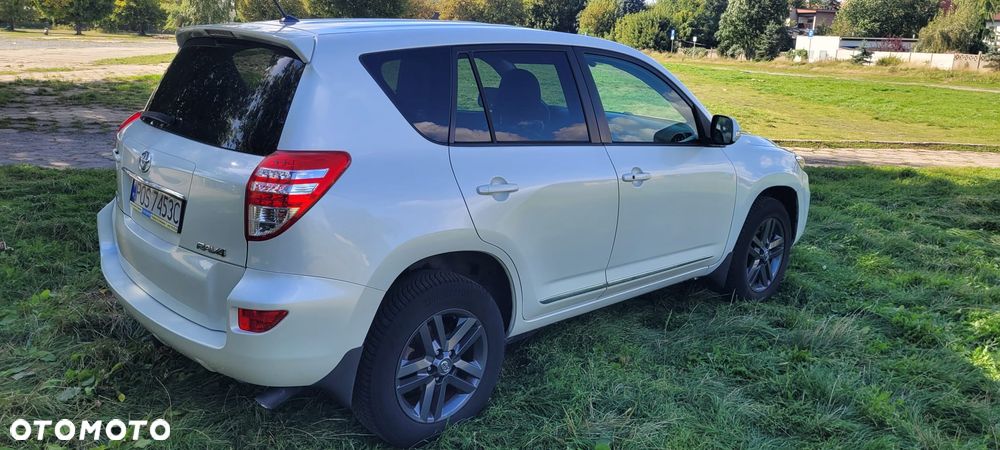 Toyota RAV4 2.2 D-4D 2010 - 10