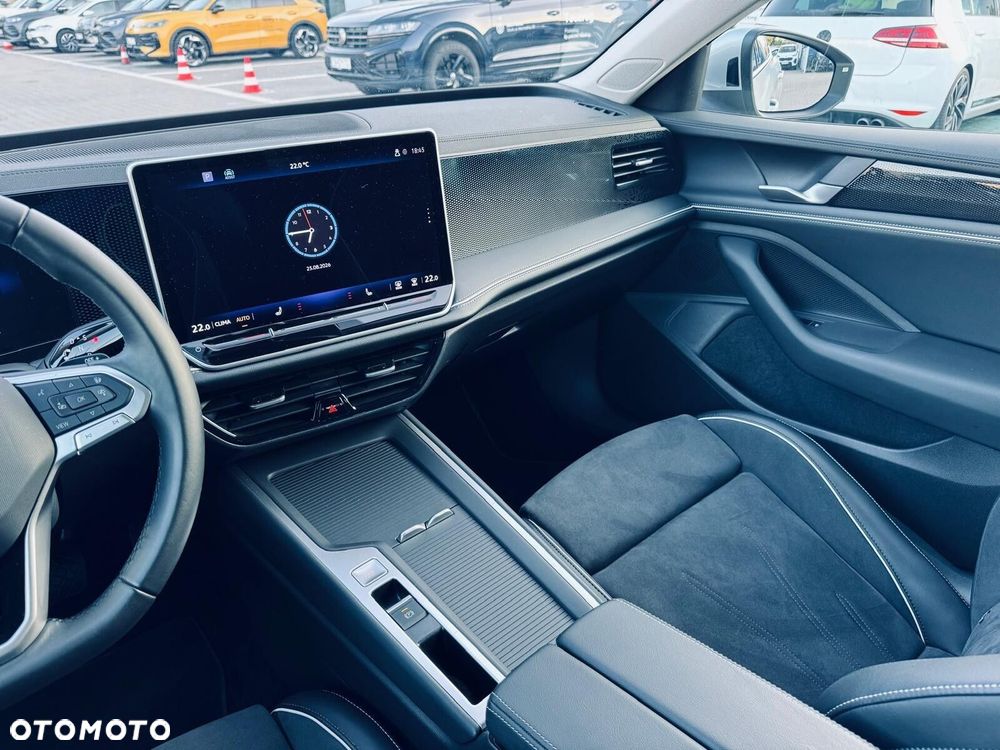 Volkswagen Passat - 24