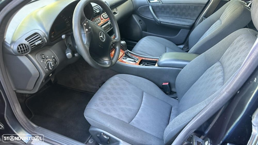 Mercedes-Benz C 220 - 11