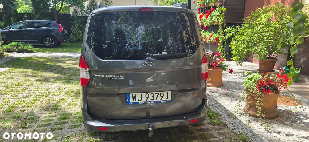 Ford Tourneo Courier - 5