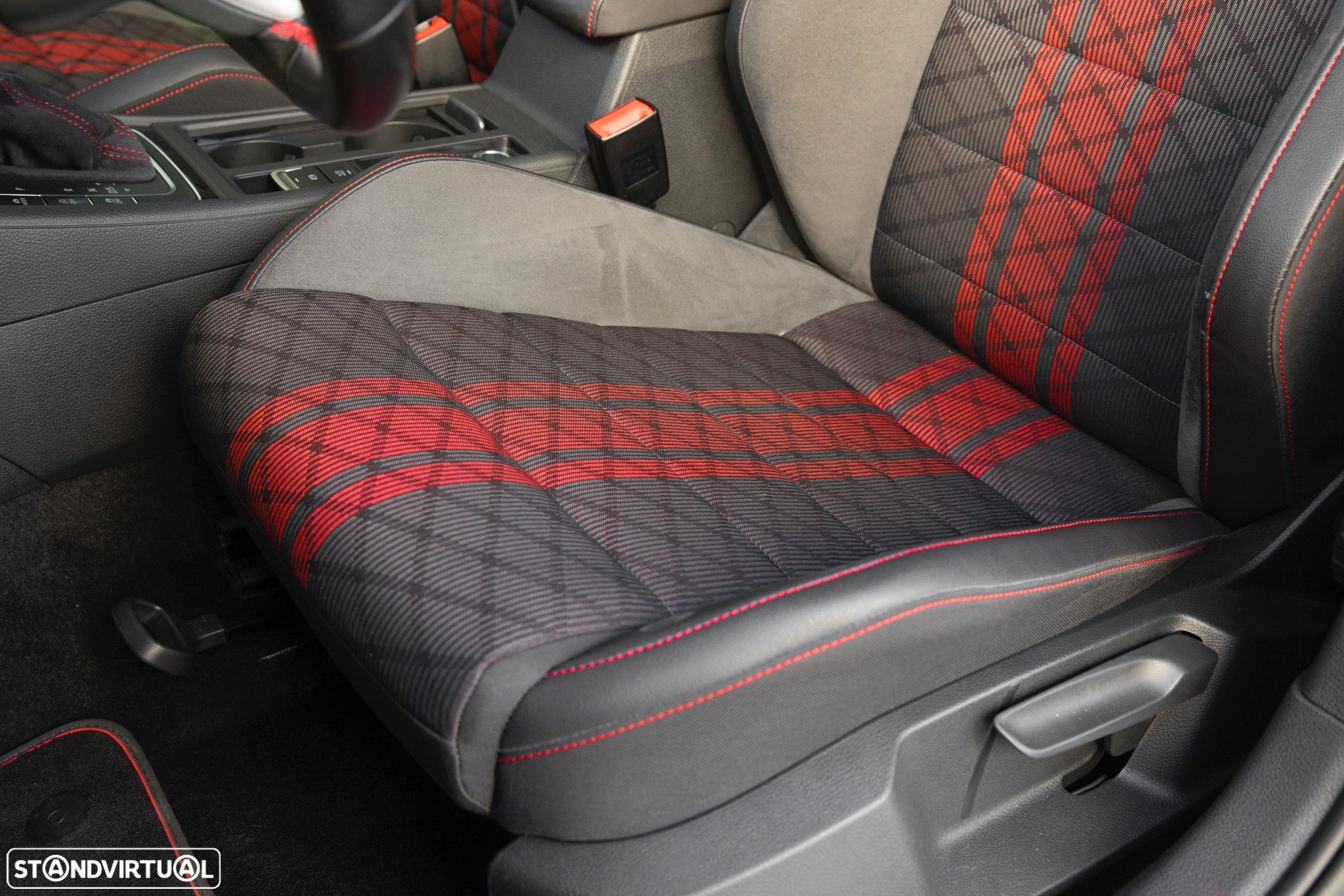 VW Golf 2.0 TSI GTi TCR DSG - 26