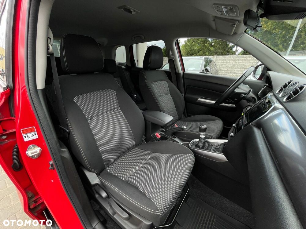 Suzuki Vitara 1.4 Boosterjet mHEV Premium 2WD - 18