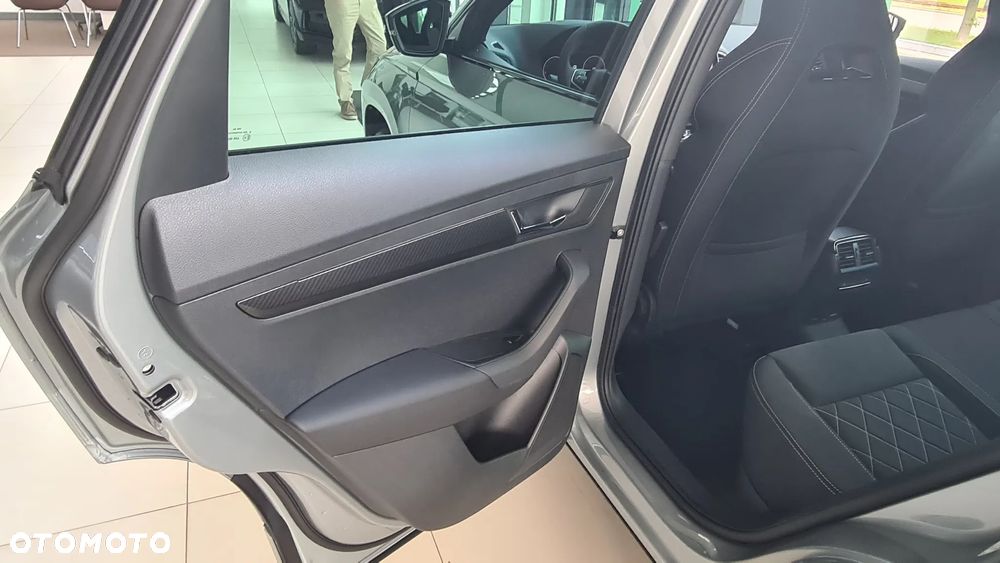 Skoda Karoq 1.5 TSI ACT Sportline DSG - 12